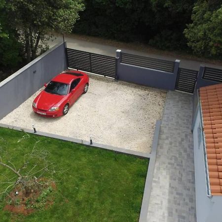 Apartment In Park Forest Soline Near The Sea Pjescana Uvala Zewnętrze zdjęcie